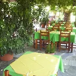 فندق Elytis بوتيستيكا