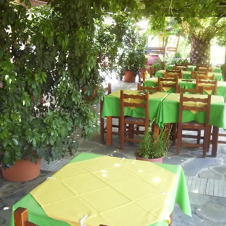 Hotel Elytis Potistika