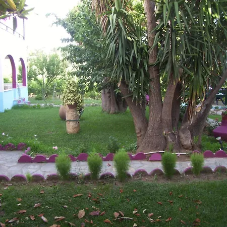 Hotel Elytis 2*
