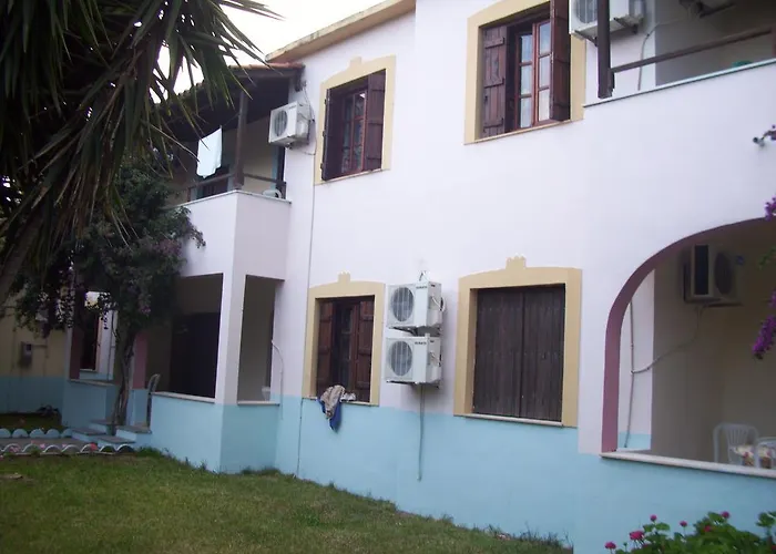 Elytis فندق بوتيستيكا